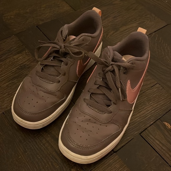 Nike Court Borough Low 2 GS Shoes Youth Sz 5.5 Violet White BQ5448 - Picture 3 of 4